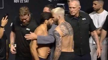 Skandaliczna scena na ważeniu przed UFC! Uderzył rywala głową (WIDEO)